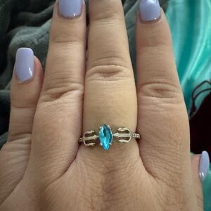 Elegant Silver and Blue Gemstone Ring